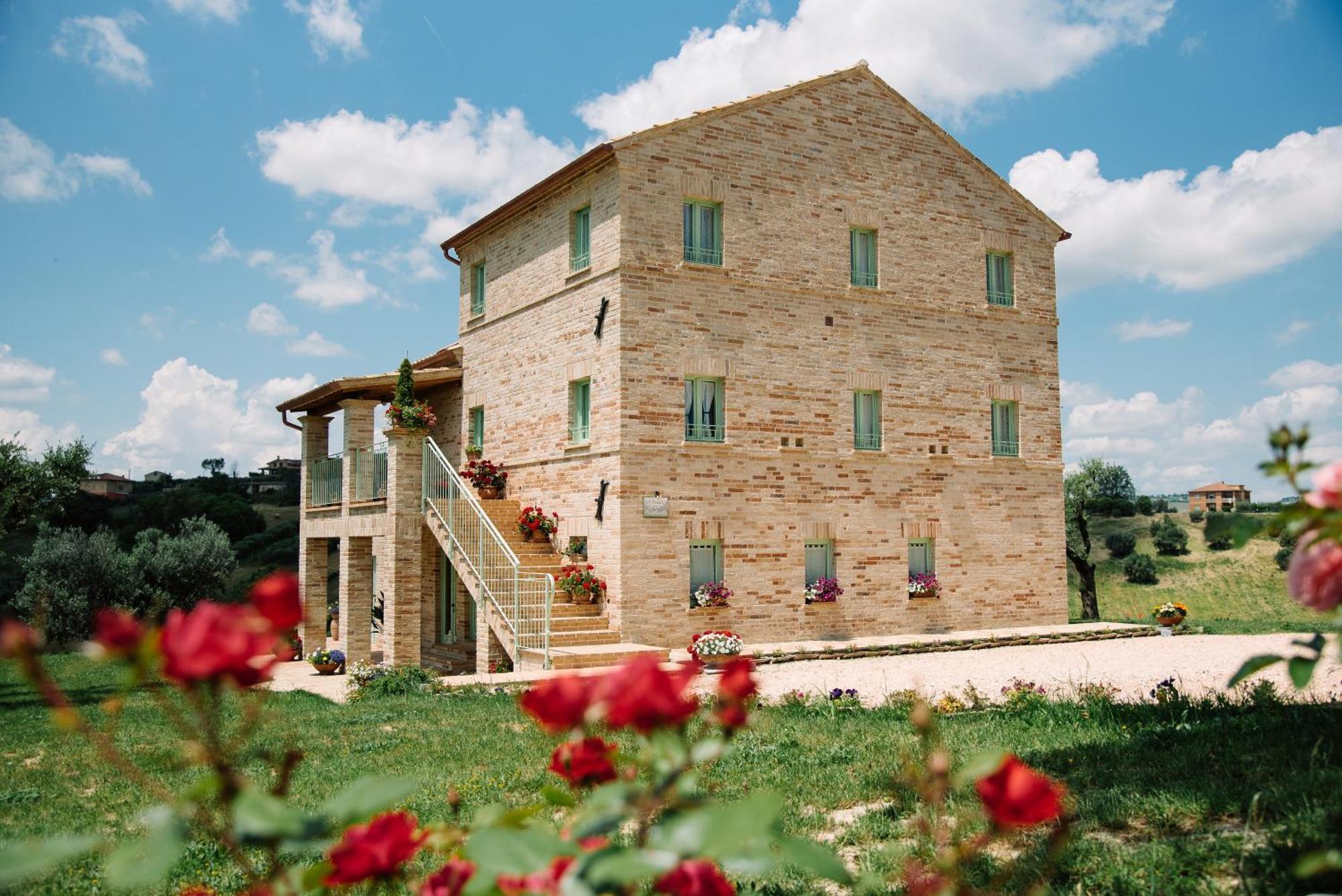 Апартаменты Il Casale Dei Nonni Grottazzolina Экстерьер фото